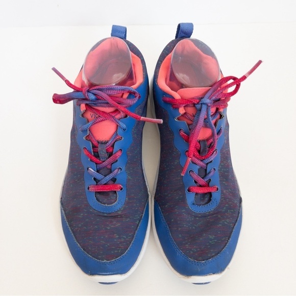 Vionic Agile Fyn Sneakers - Picture 2 of 13